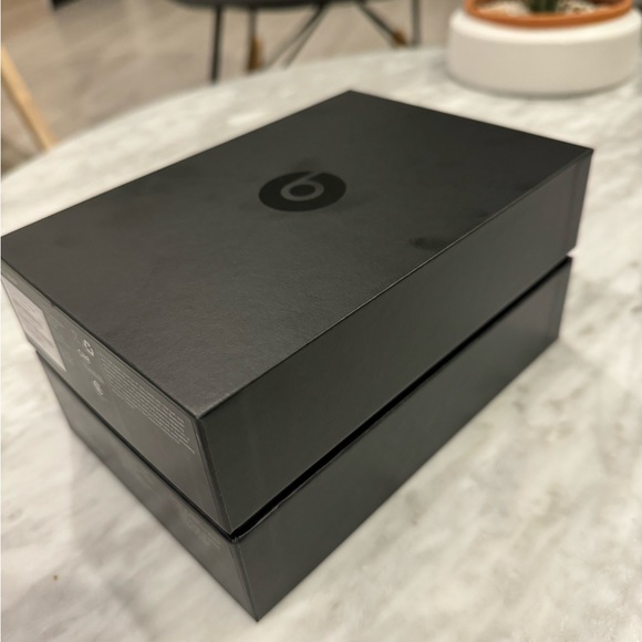 Beats by DRE - Picture 9 of 9